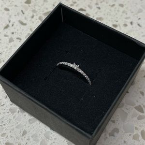 Dainty diamond ring (4-prong)!
